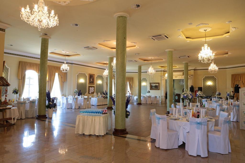 Hotel Garden بوليسلافيتش المظهر الخارجي الصورة