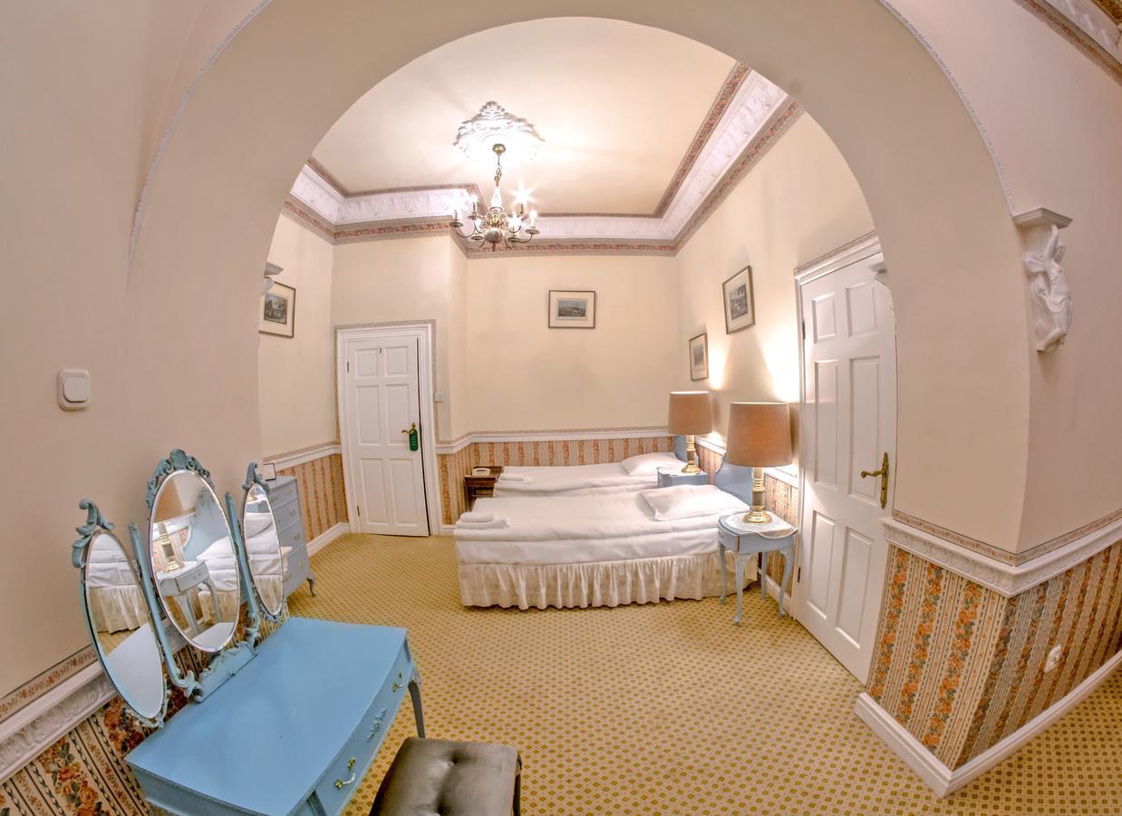Hotel Garden بوليسلافيتش المظهر الخارجي الصورة
